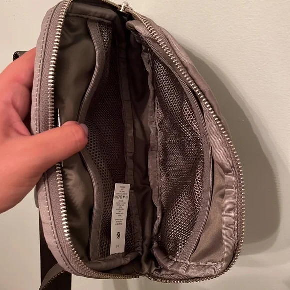 GREY Camo Lululemon Everywhere Belt Bag - Picture 6 of 7